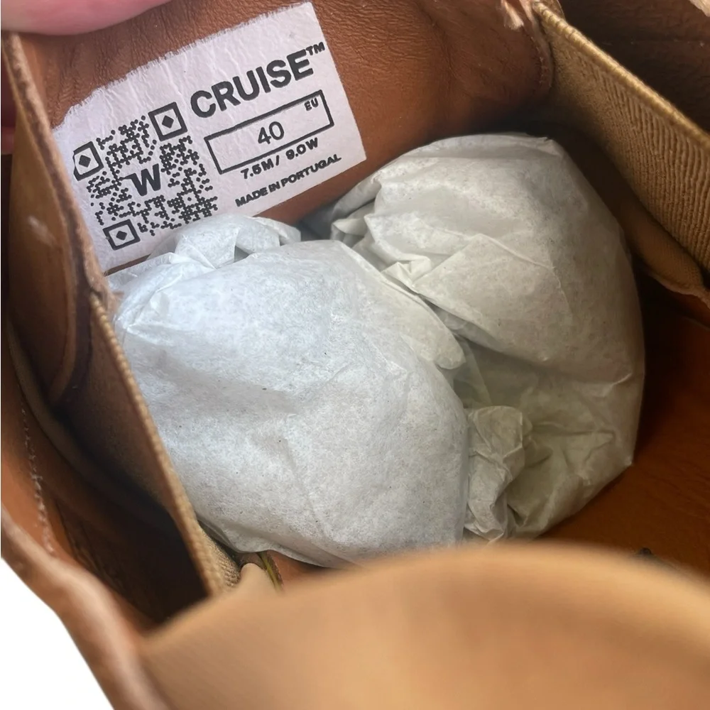 Wolf & Shepherd Cruise Ace Sneaker, Sandstorm/Vanilla,‎ Size 9, NIB